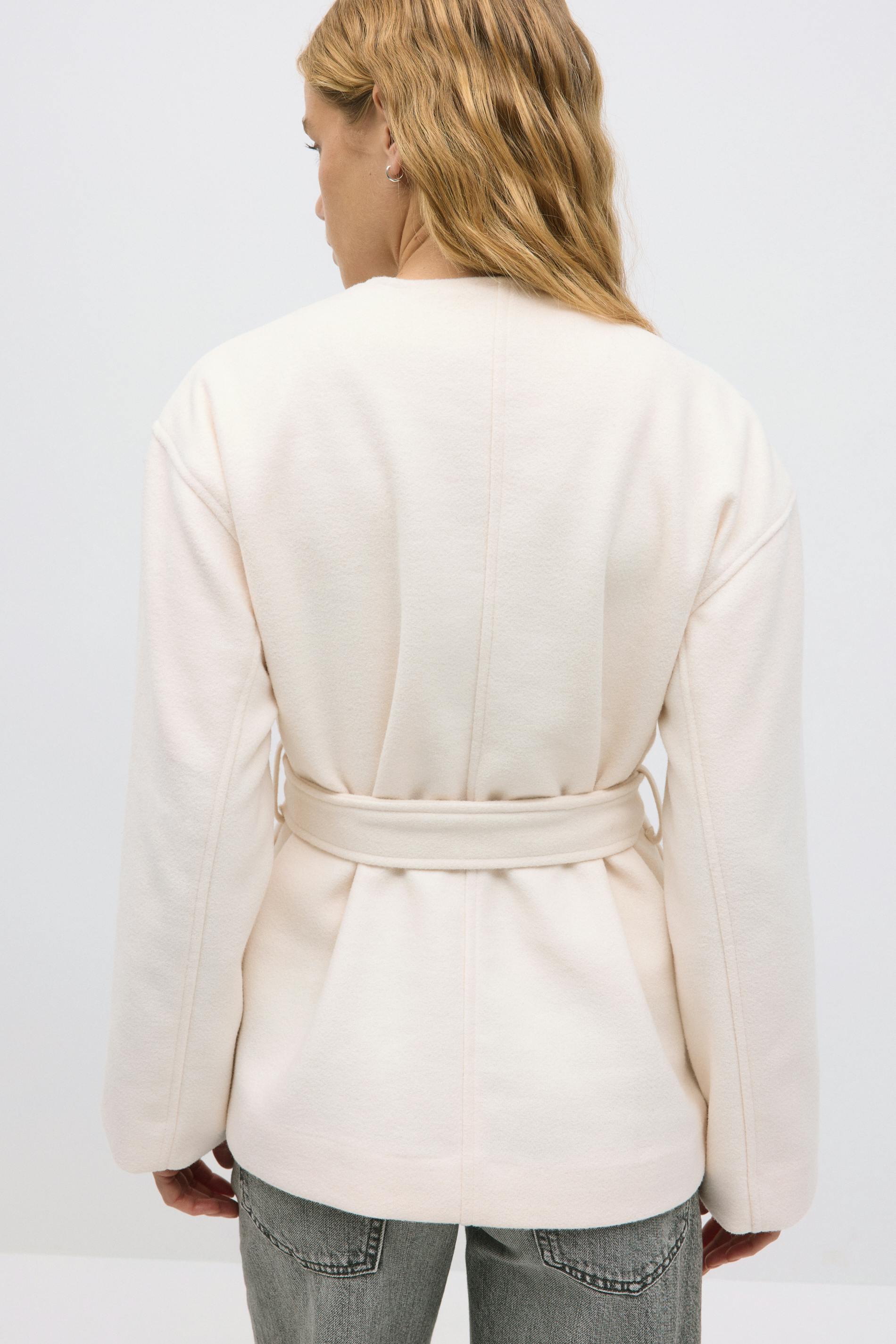 Belted short coat