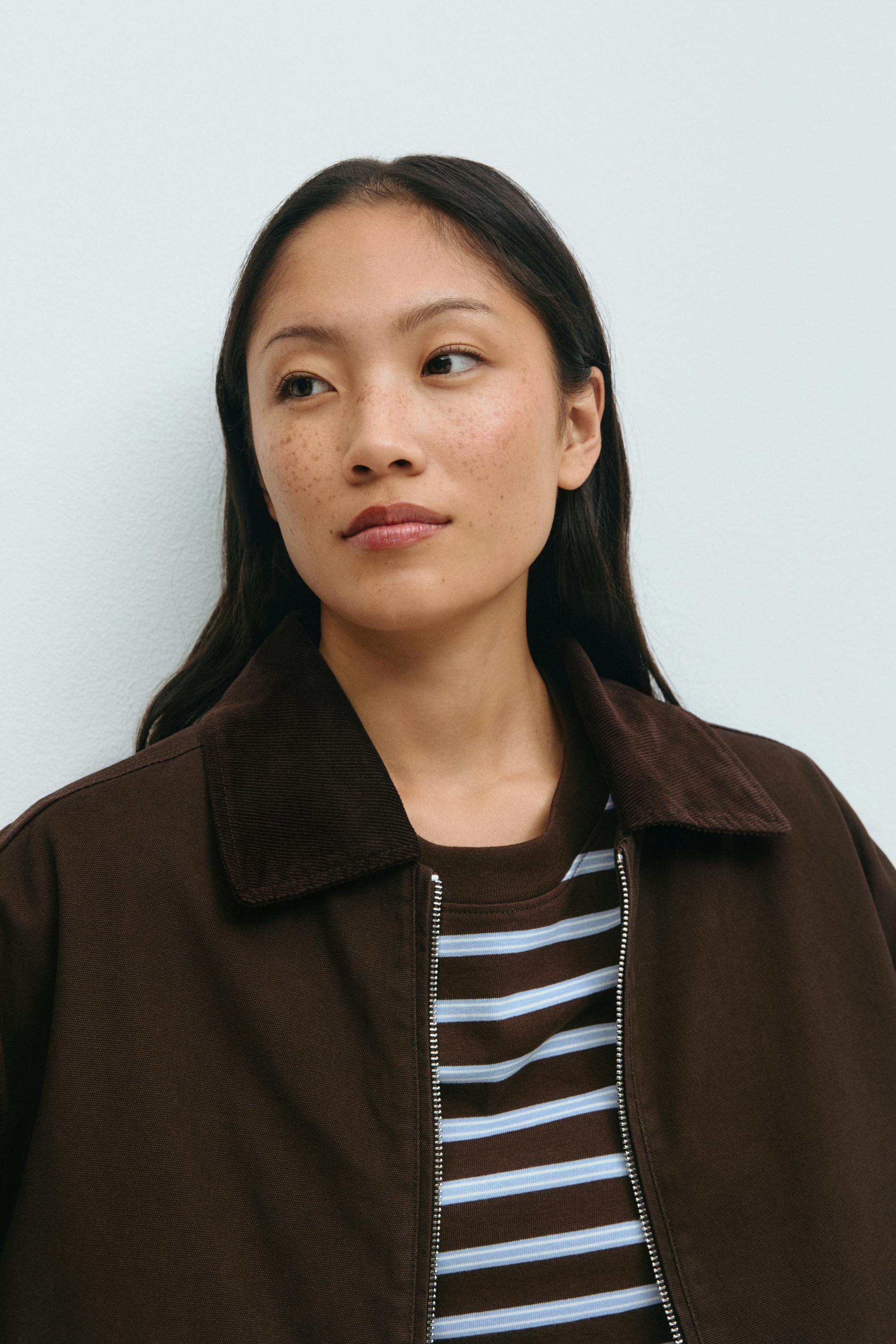 Short cargo jacket