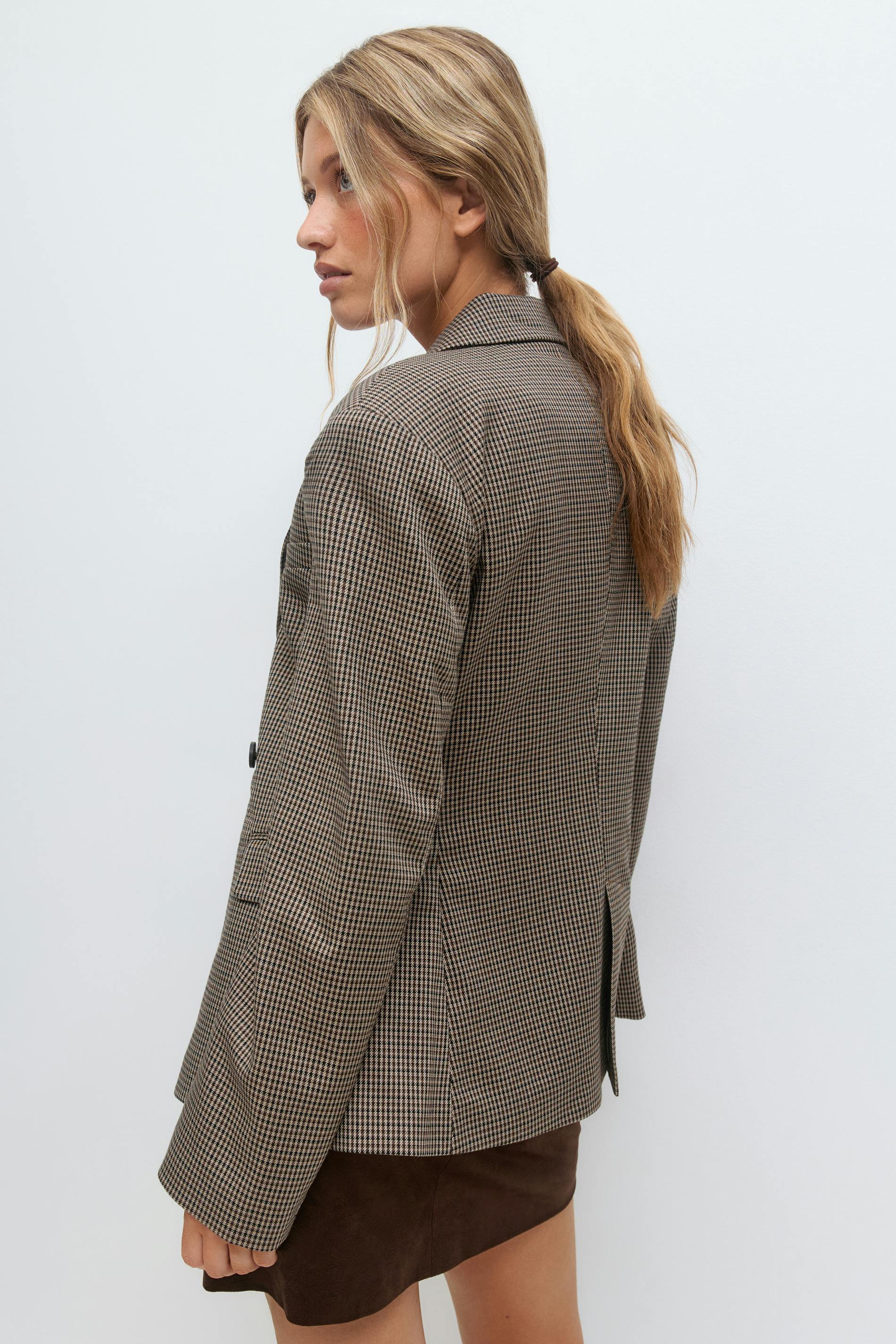 Shaped blazer