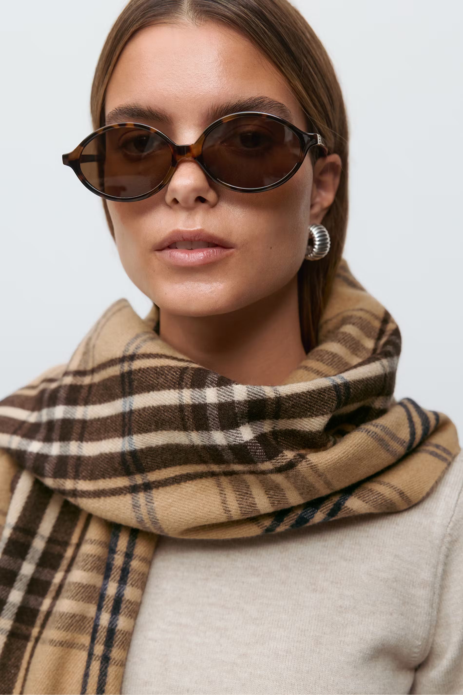Woven plaid scarf